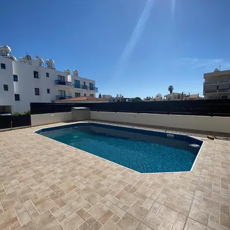 Cosy In Kato With Pool Access Lägenhet *