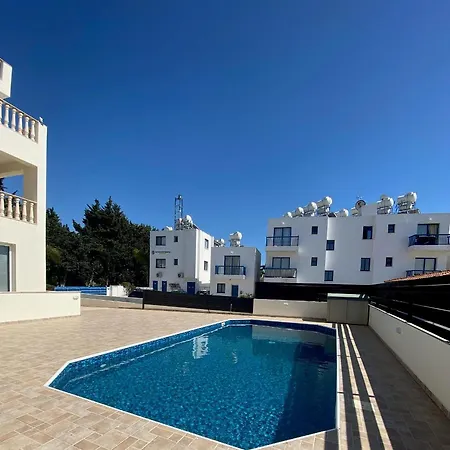 Apartment Cosy In Kato With Pool Access Paphos