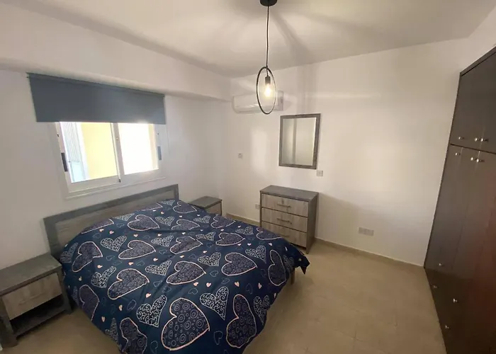 Cosy In Kato With Pool Access