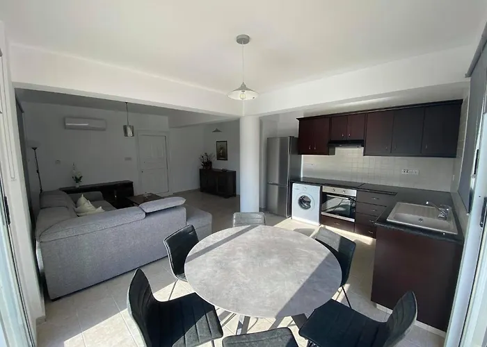 Apartment Cosy In Kato With Pool Access *